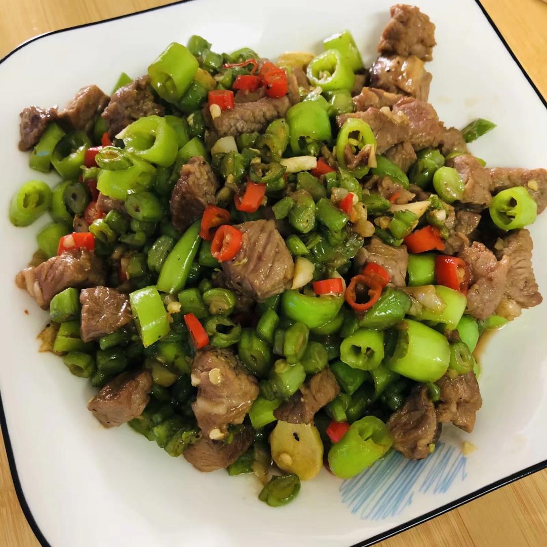 黑椒杏鲍菇牛肉粒