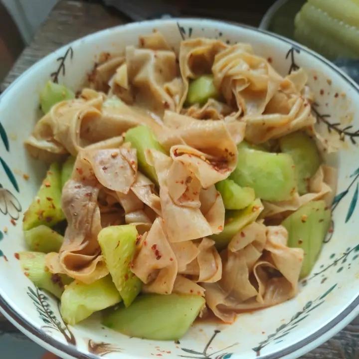 拌豆皮（小时的味道）
