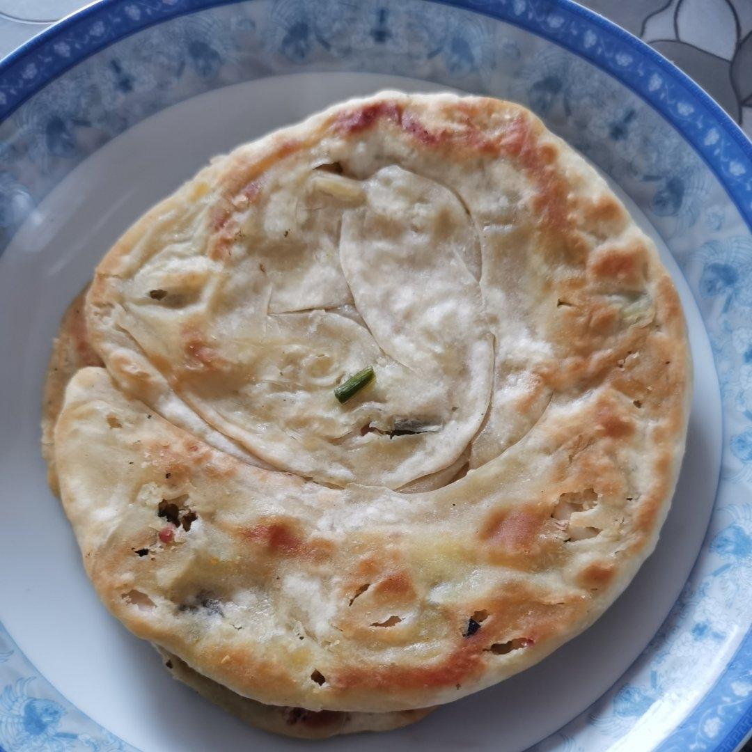 酥脆的烫面葱油饼