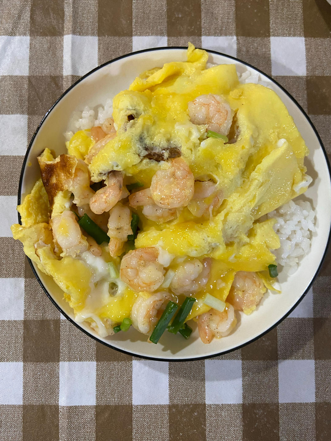 港式茶餐厅滑蛋虾仁饭