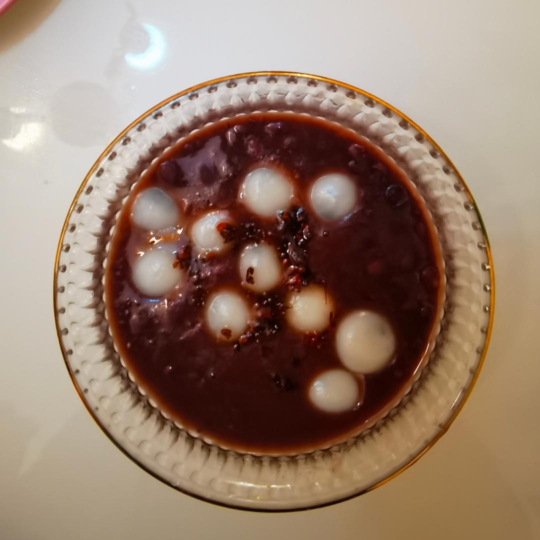 秋冬喝的甜品，红豆沙糯米丸子汤，甜品店爆款，暖乎乎甜甜糯糯超好喝