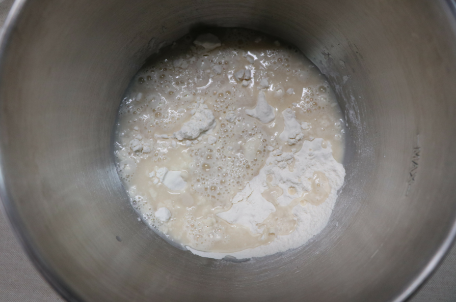 纯奶手撕吐司的做法 步骤1
