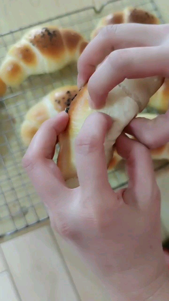 油酥牛角老面包(青岛老字号顺兴面包）