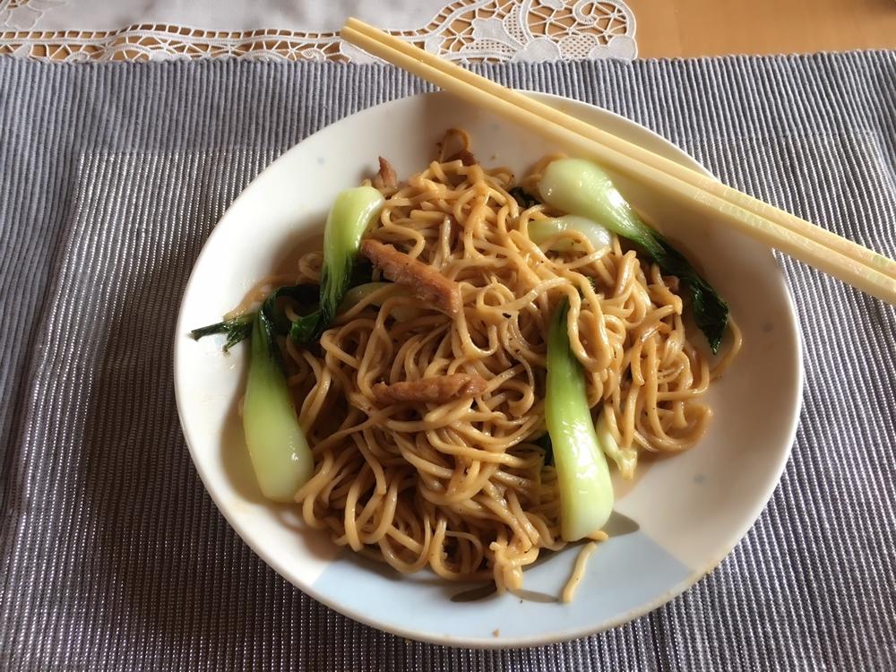 青菜肉丝炒面