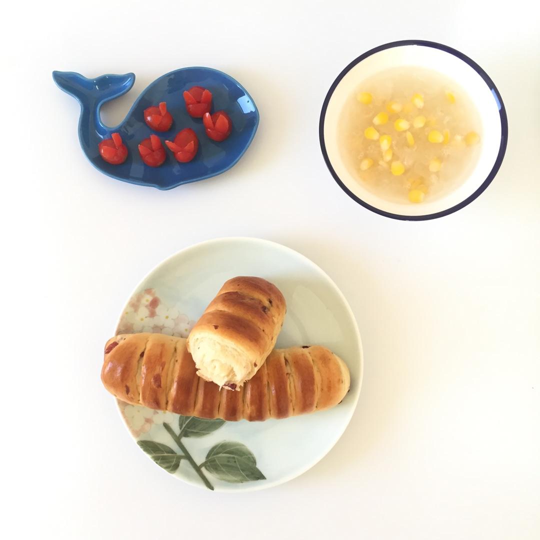 准备好葡萄干一起来做软软——Yolk葡萄卷