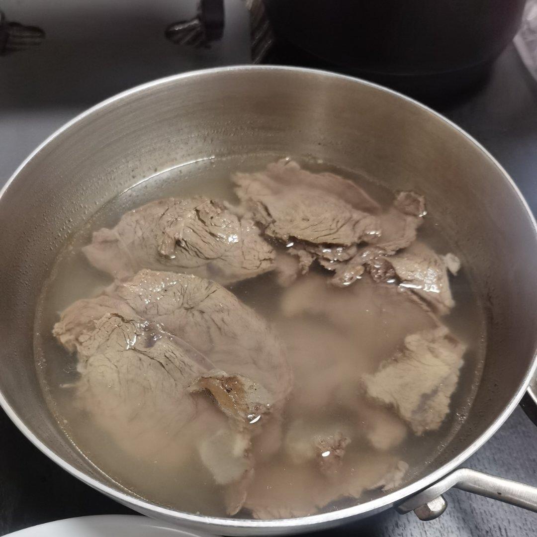 极简清炖牛腱