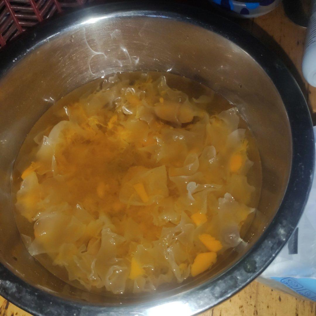 南瓜银耳羹