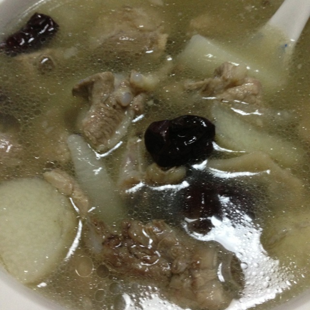 排骨山药汤