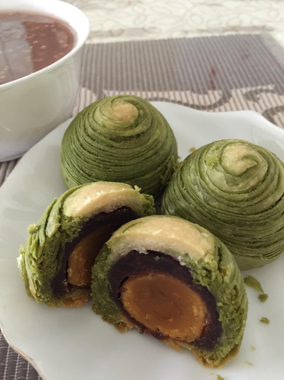 蛋黄酥~紫薯、抹茶、原味~花好月圆，中秋快乐~内附一次做六色蛋黄酥方法~