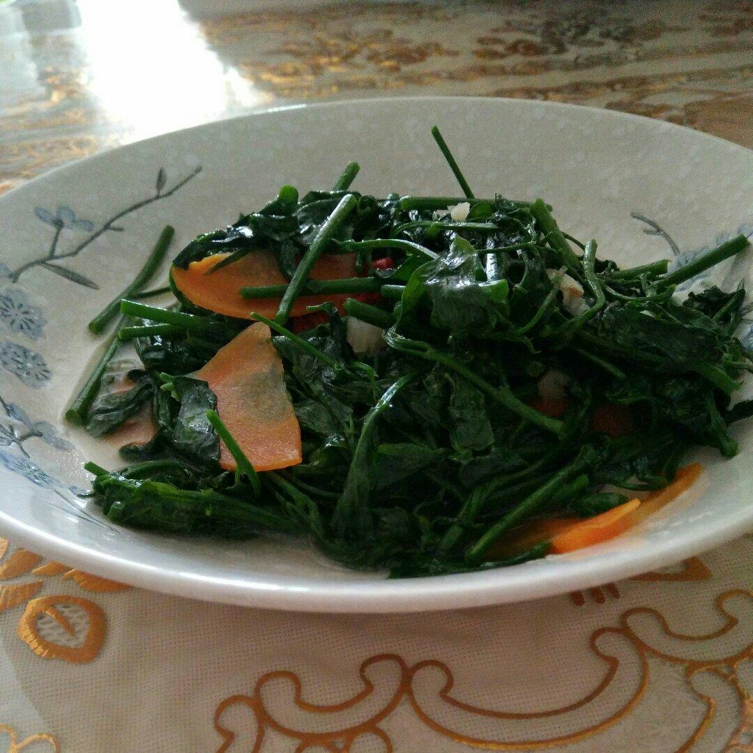 鸡汤枸杞叶