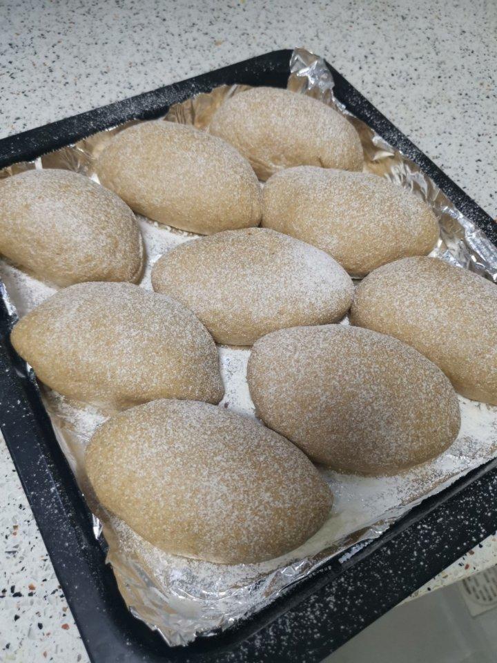 无油无糖纯全麦芋泥紫薯紫米面包