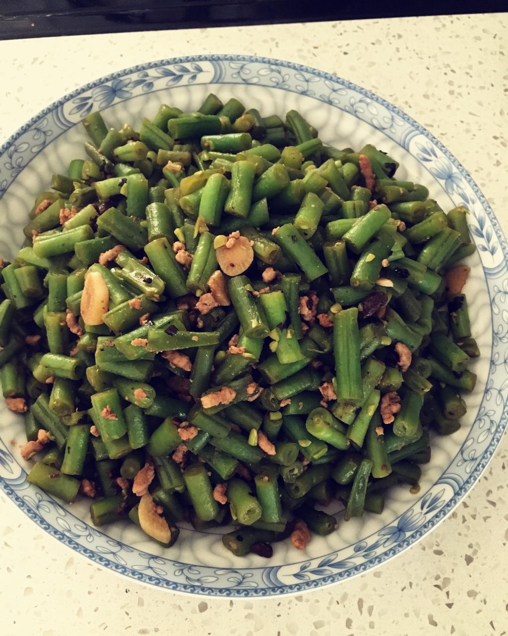 肉沫豆角下饭菜