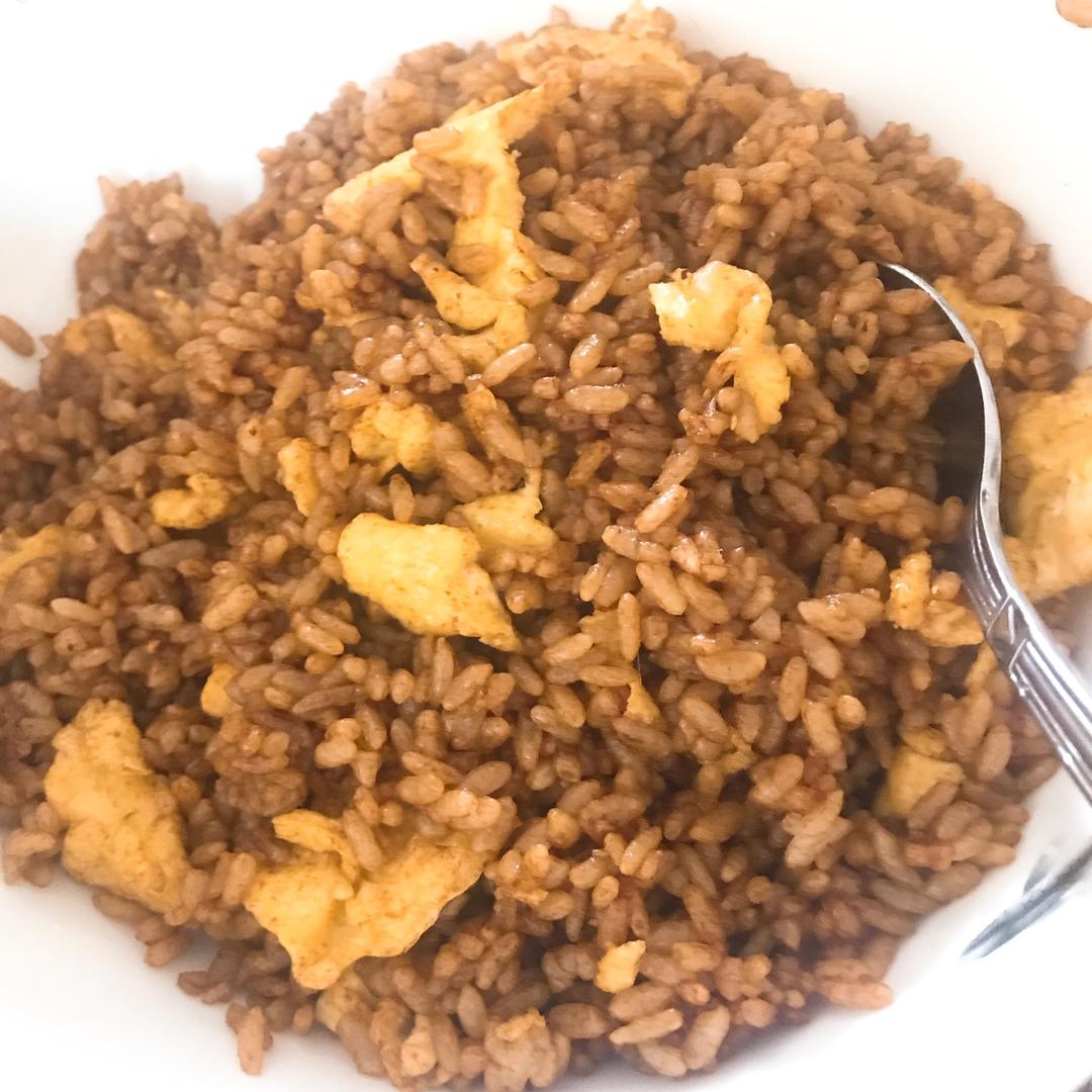 酱油炒饭(超级简单)