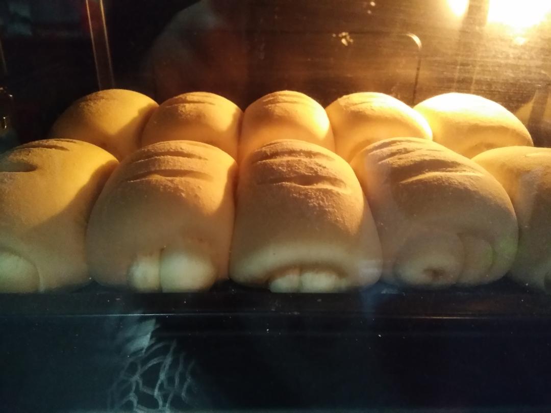 软到不知所措的牛奶卷