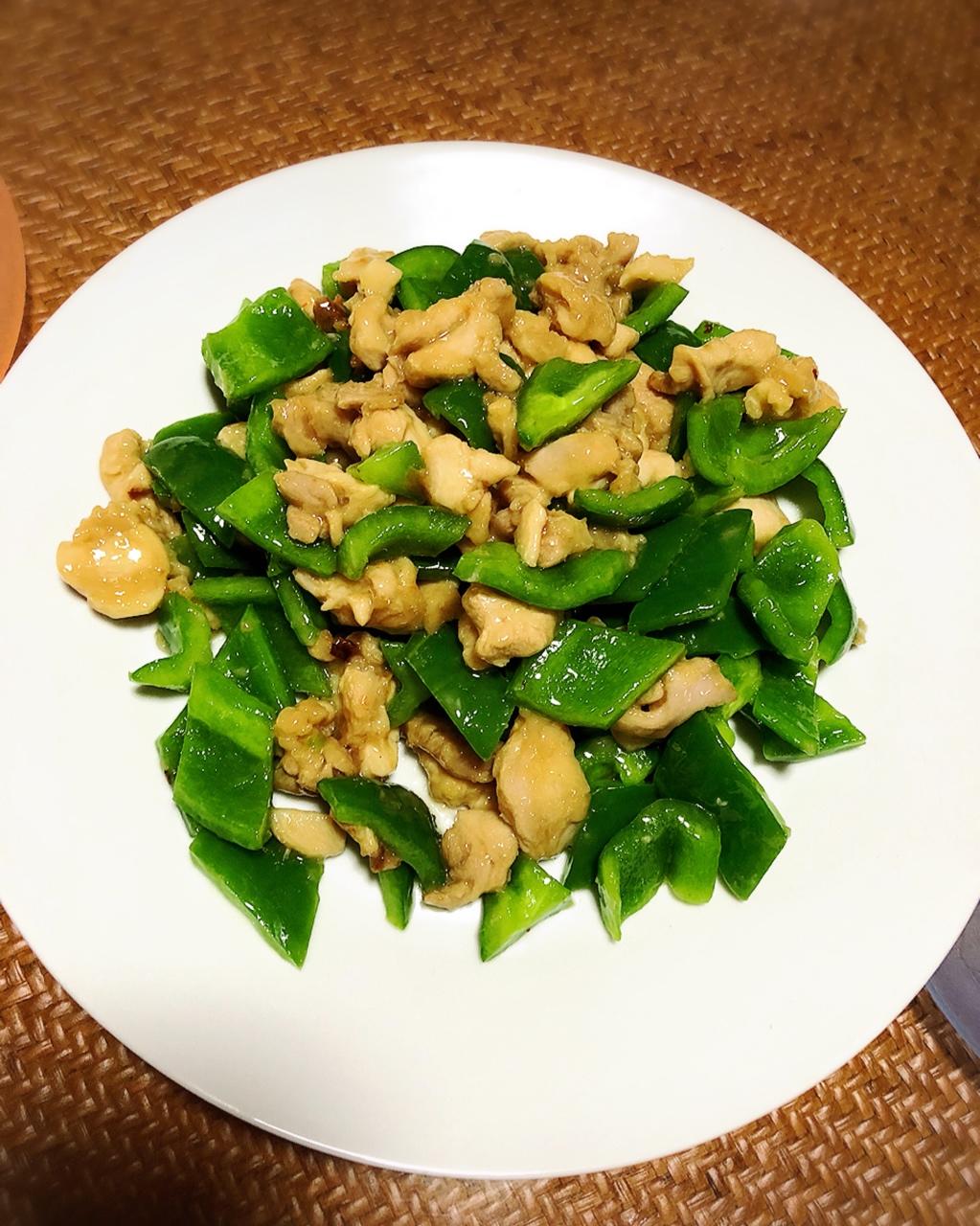 青椒炒鸡腿肉（大厨级别）