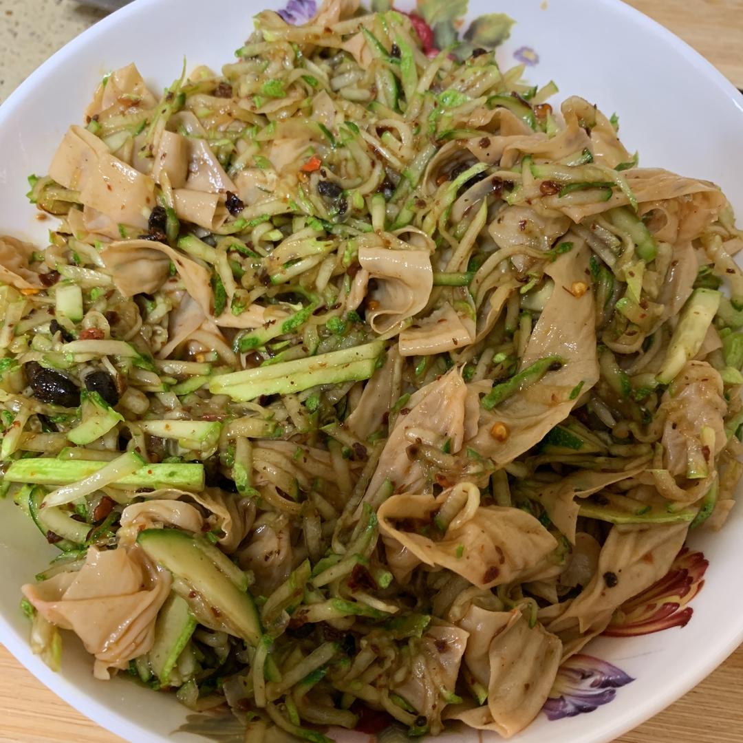 凉拌油豆皮