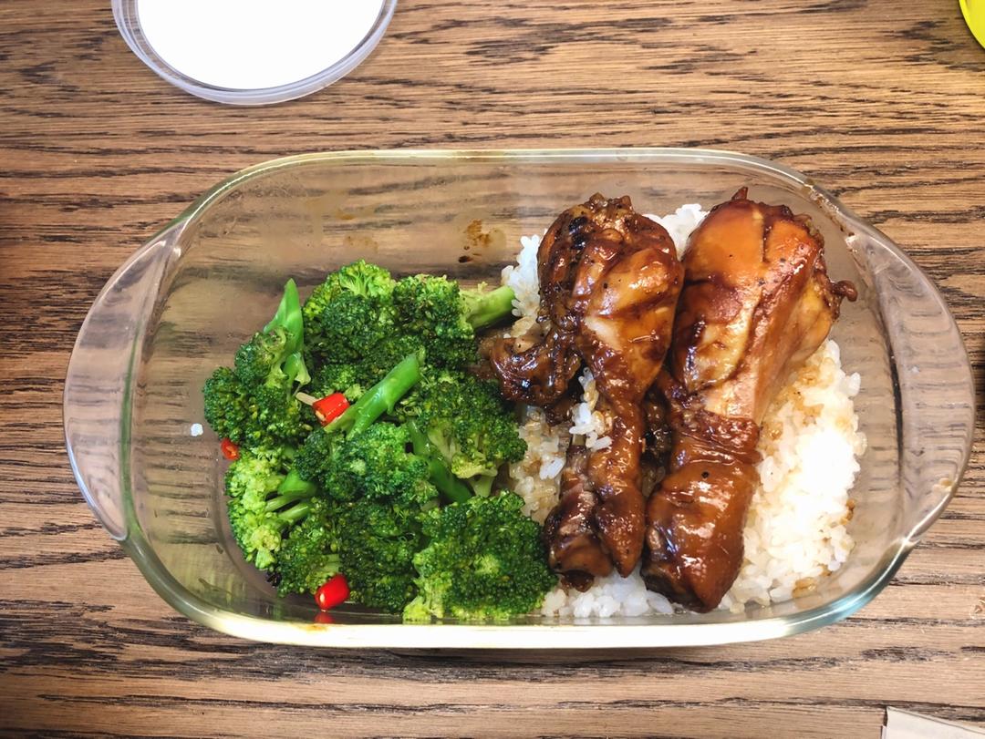 秘制酱油鸡腿