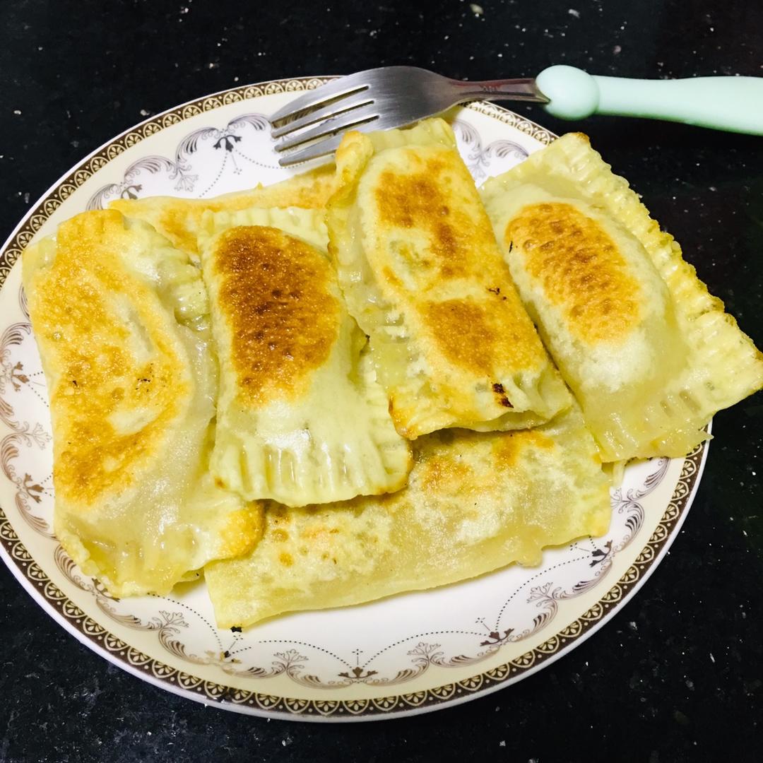 【简易香蕉派】只要3分钟 馄饨皮变高级甜品