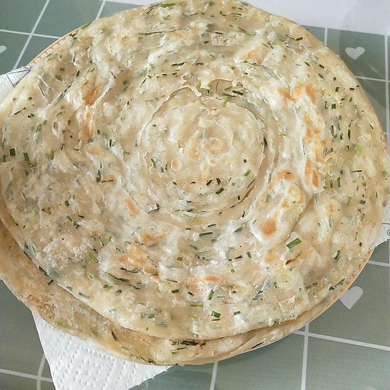 家常葱油饼 柔软多层 凉了也不硬 附细节视频详解