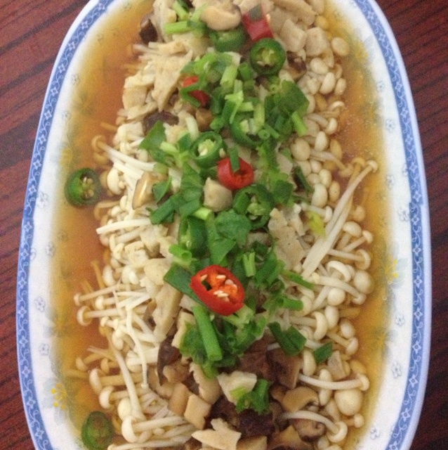 剁椒金针菇