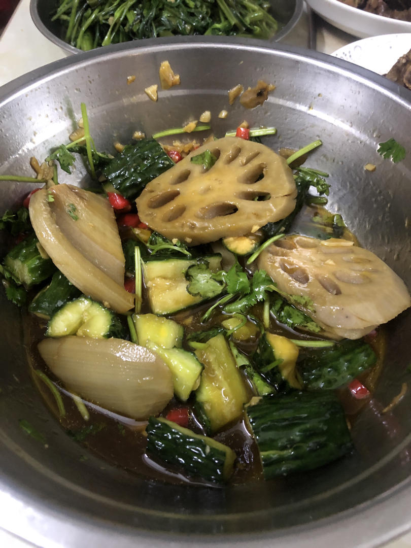 妈妈吃了都说好的凉拌藕片