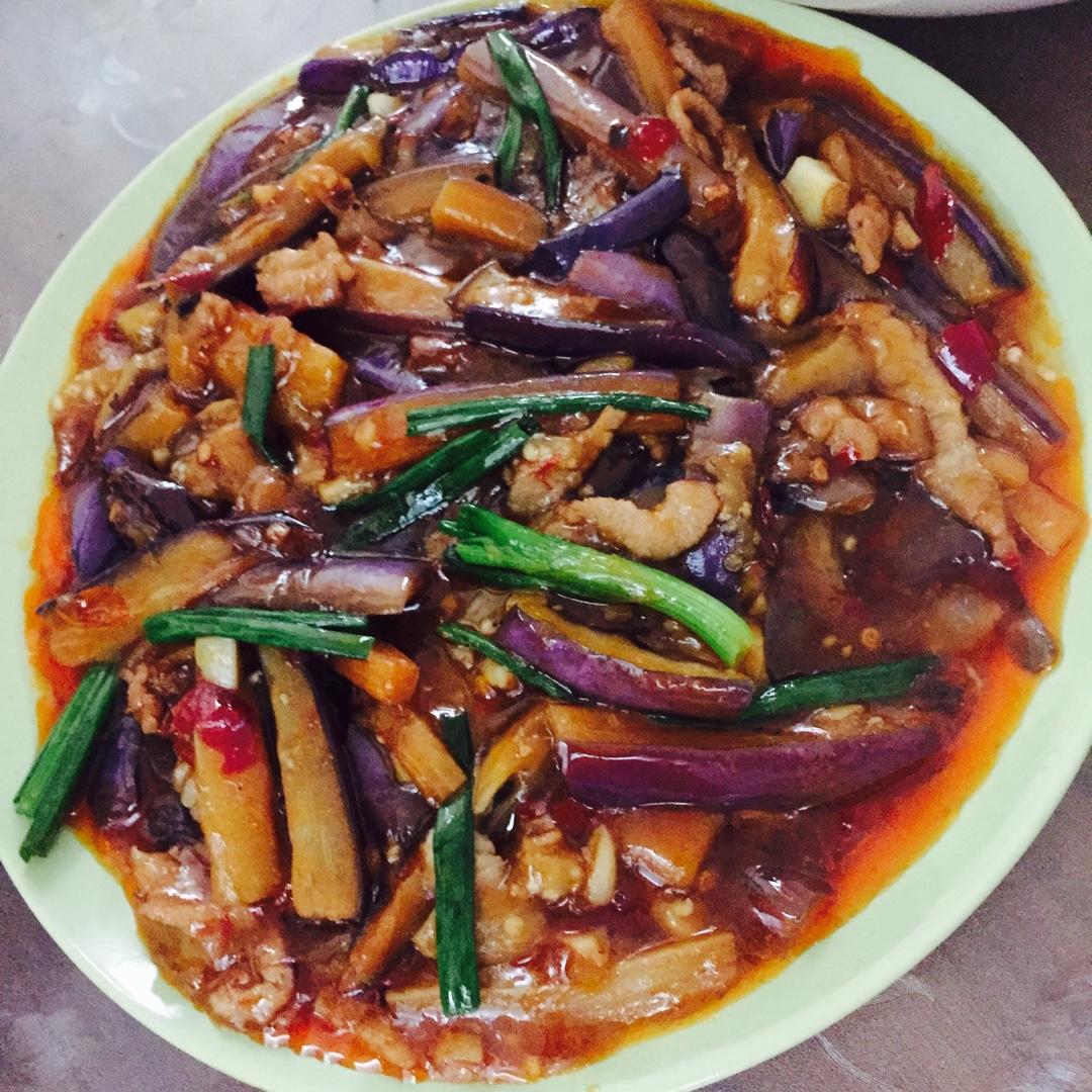 叮当叮当小叮当嘿做的红烧肉沫茄子