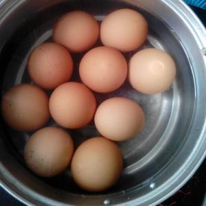 煮鸡蛋的做法 步骤2