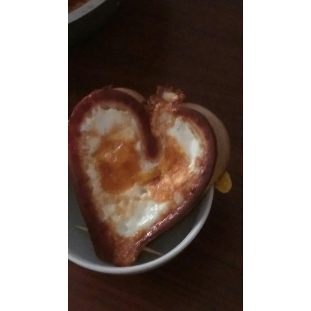爱心火腿鸡蛋