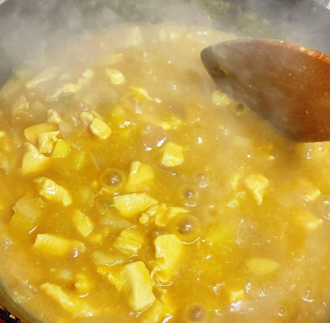 咖喱鸡肉饭