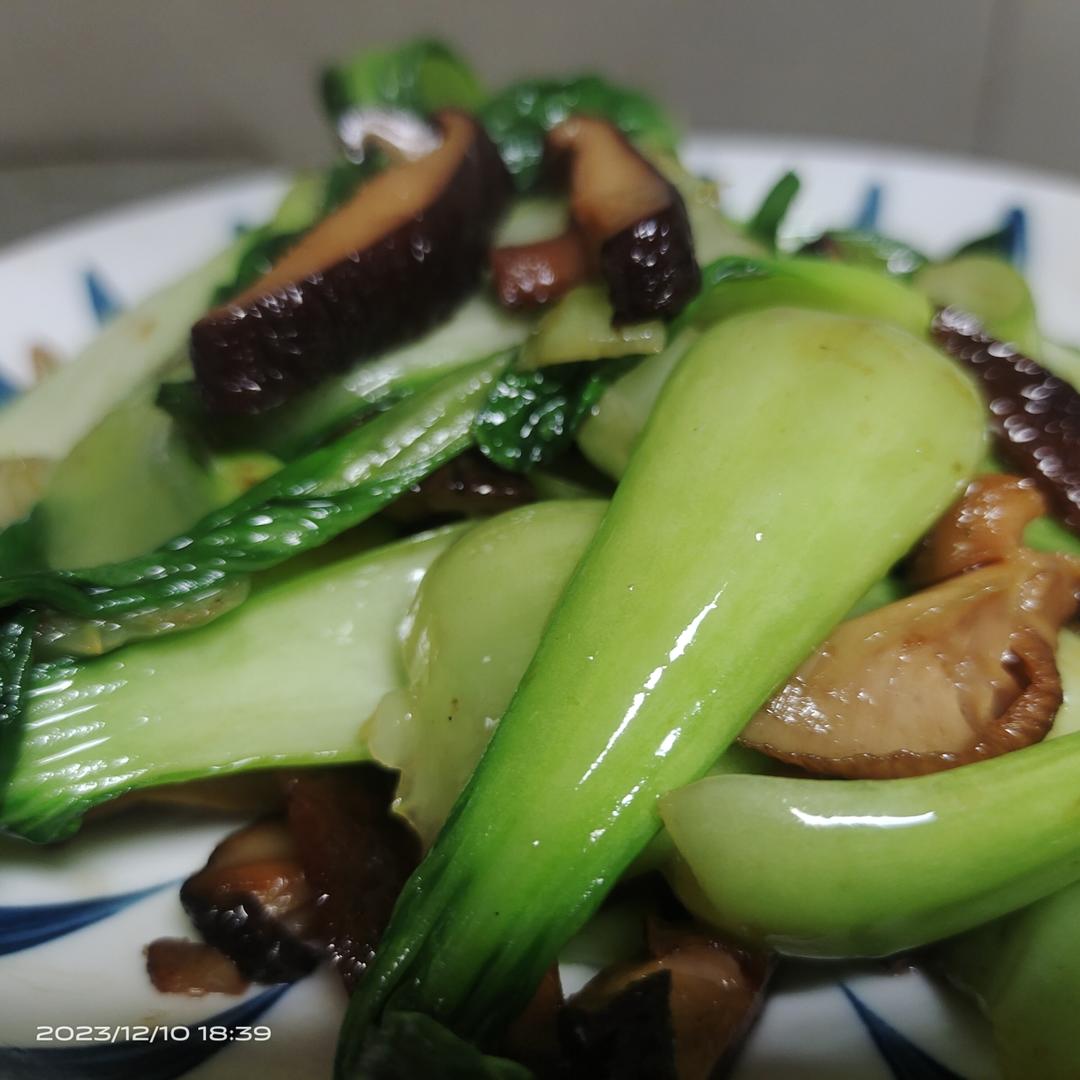 香菇油菜（简单快手）