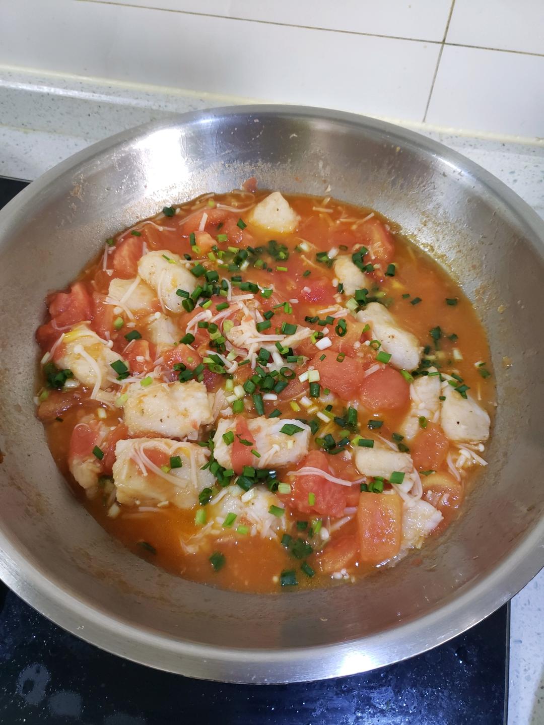 番茄鱼巴沙鱼（也可以用番茄龙利鱼），番茄酱汁超浓郁，营养又下饭！