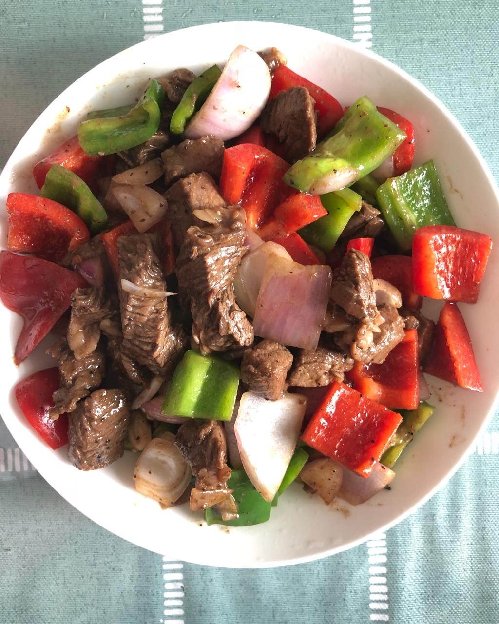 黑椒牛肉粒