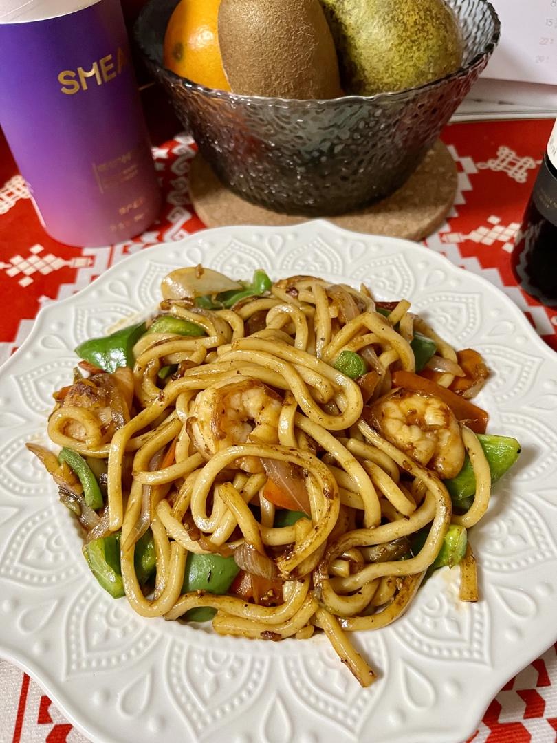 黑椒虾仁乌冬面