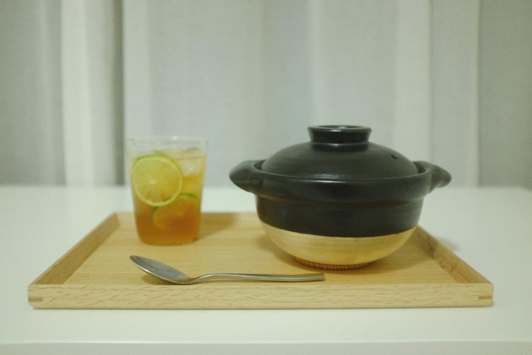 宫爆鸡丁煲仔饭