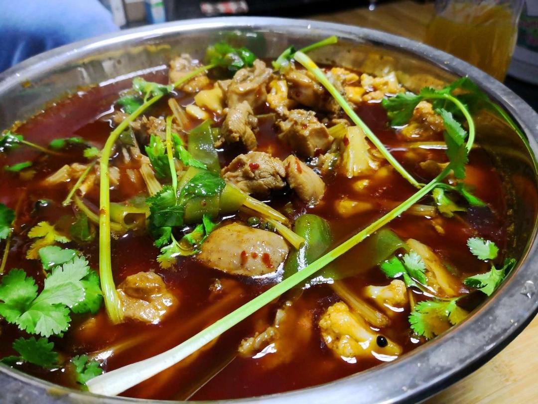 ouroboros做的芋儿火锅兔