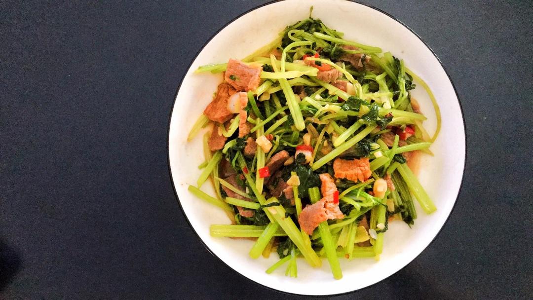芹菜炒鸡胗