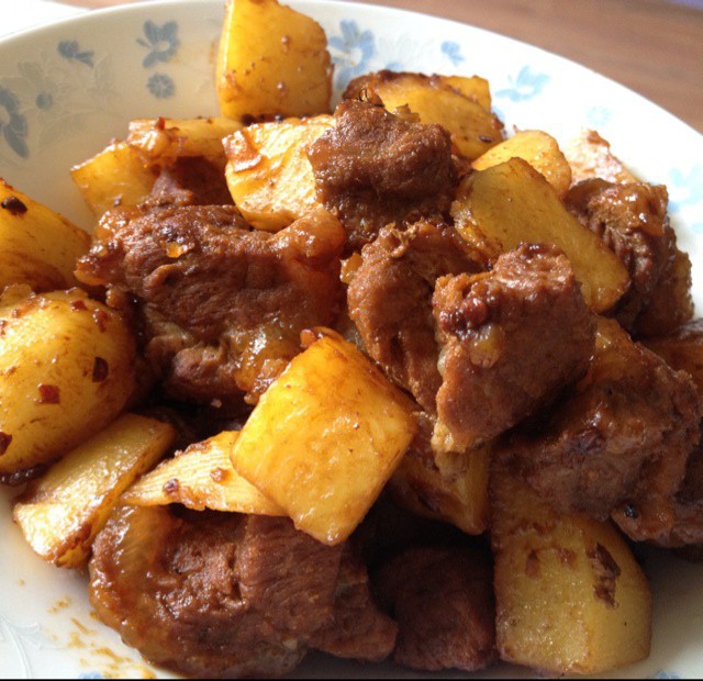 土豆炖牛肉