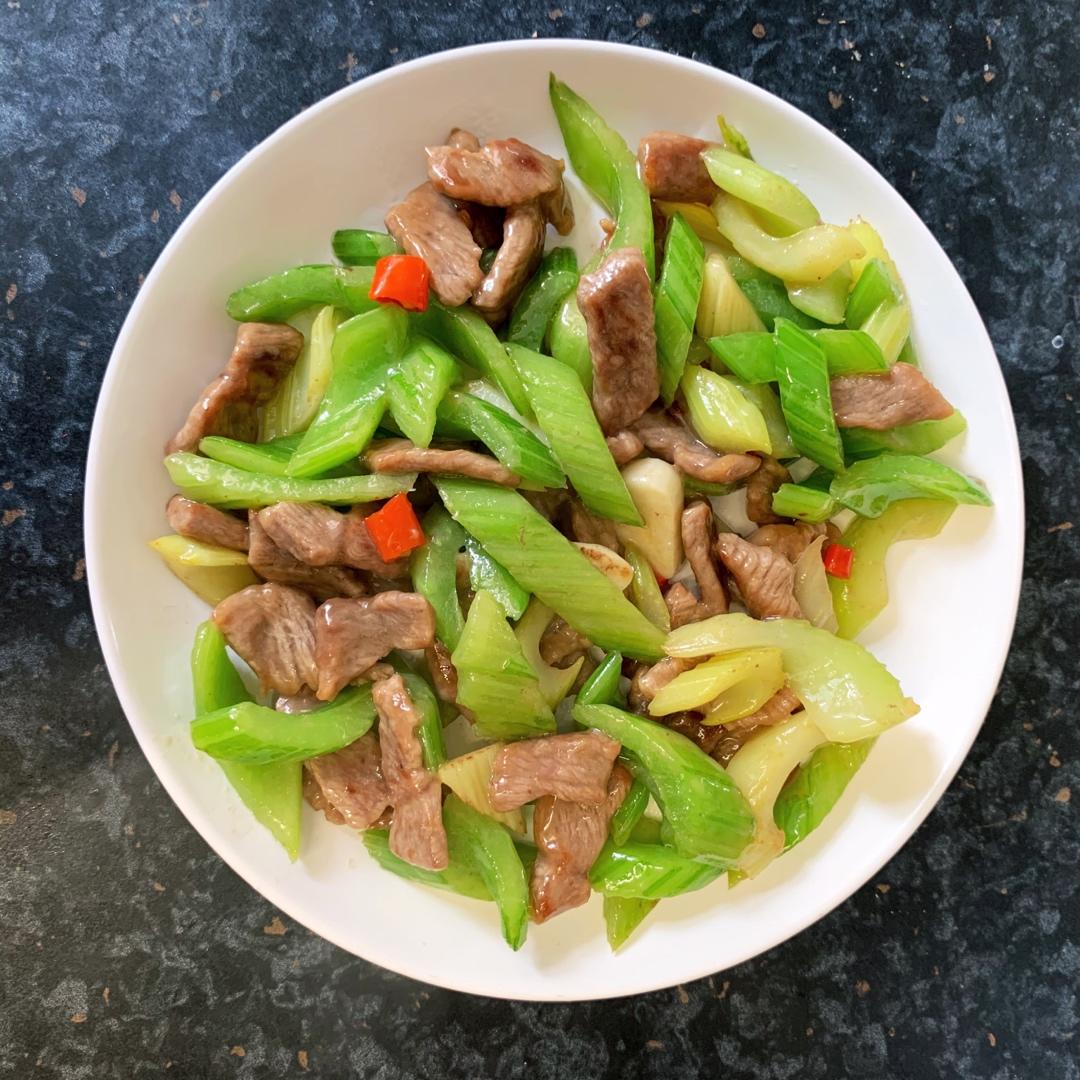 西芹炒牛肉！