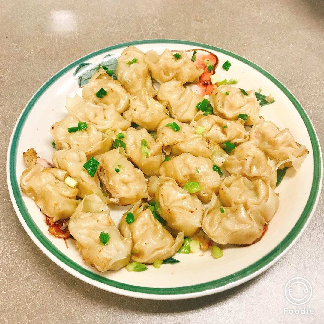 独居食趣-生煎小馄饨
