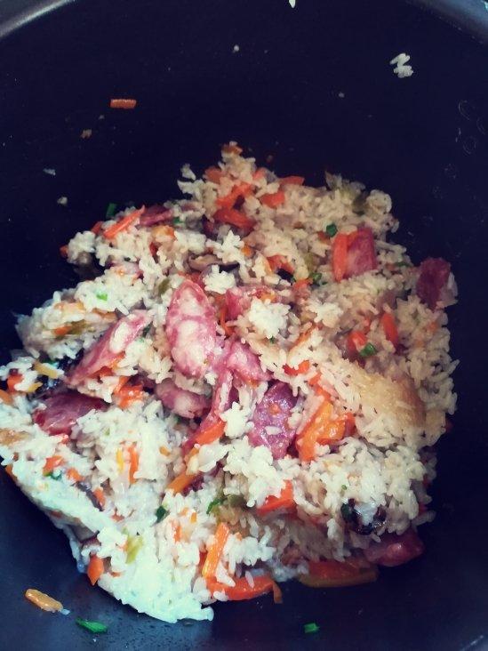 电饭煲香肠焖饭