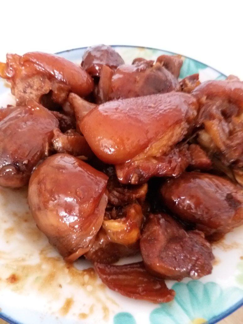 传统家乡卤味（卤五花肉、鸡爪、鸭胗等）
