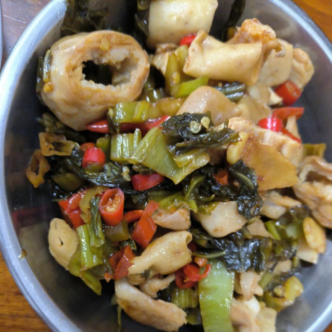 你们要的酸菜炒肥肠教程来了，好吃巨下饭！