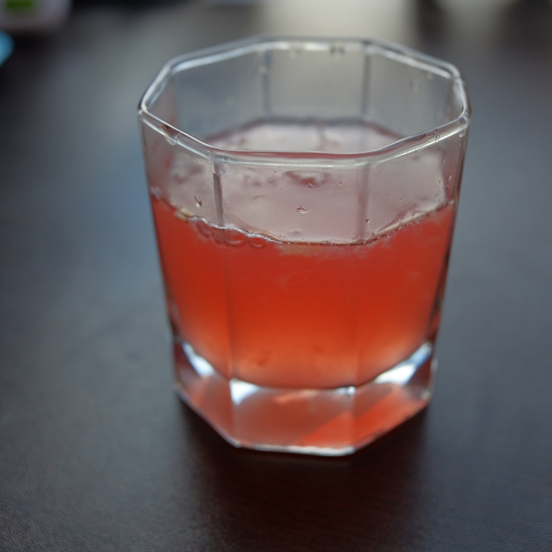 夏日冰爽蜜桃冰茶