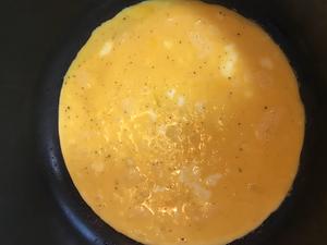 蛋皮胡萝卜丝拌菠菜的做法 步骤2