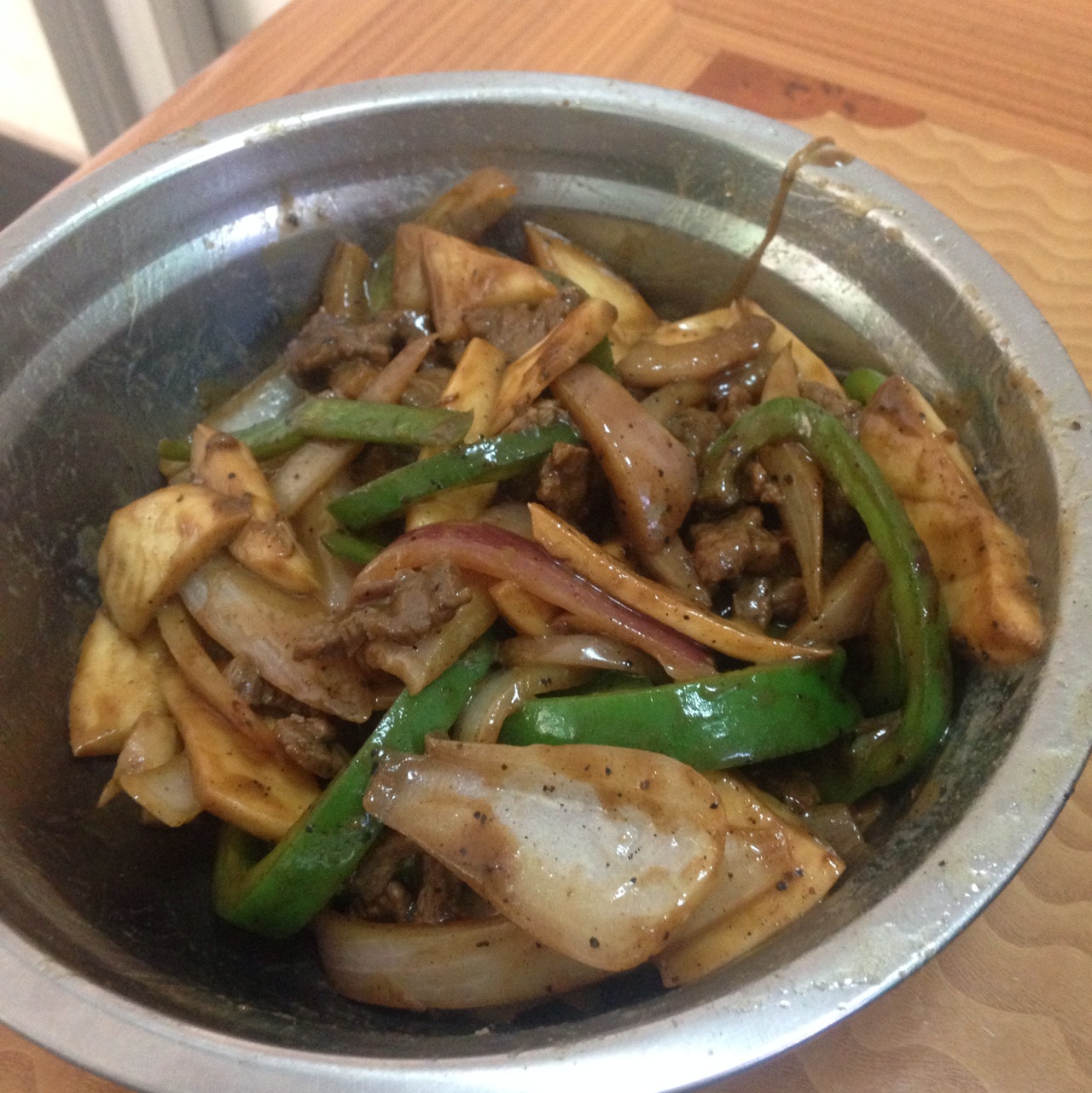 黑椒牛肉粒