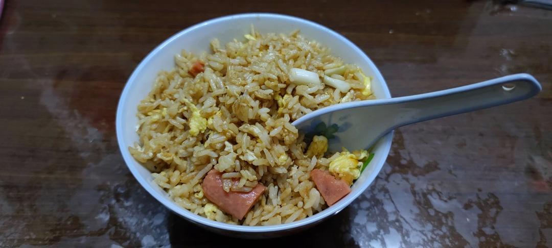 黄金火腿肠蛋炒饭