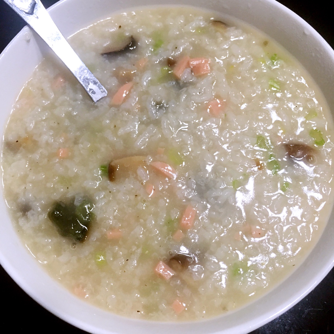 十五分钟快手之香滑皮蛋瘦肉粥(附五分钟电饭煲电压力锅更快捷方法)