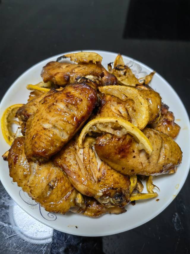 酸酸甜甜清香不腻，蜂蜜柠檬烤鸡翅