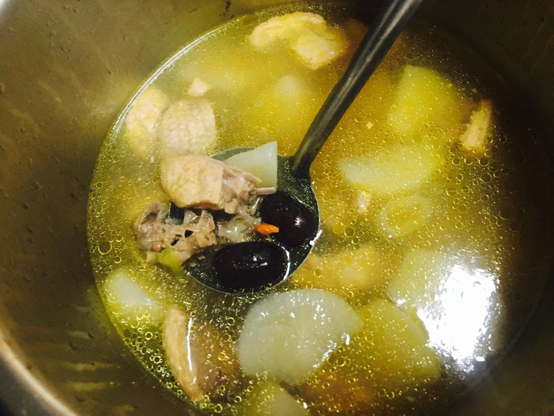 高压锅胡萝卜番鸭汤