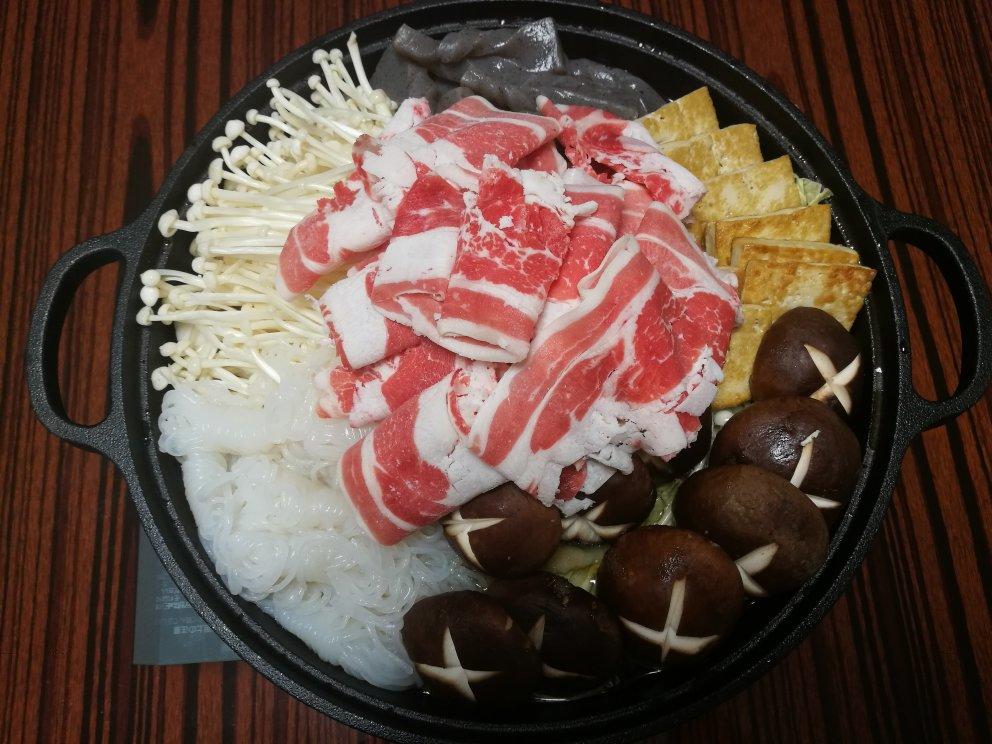 寿喜烧（日式牛肉火锅）